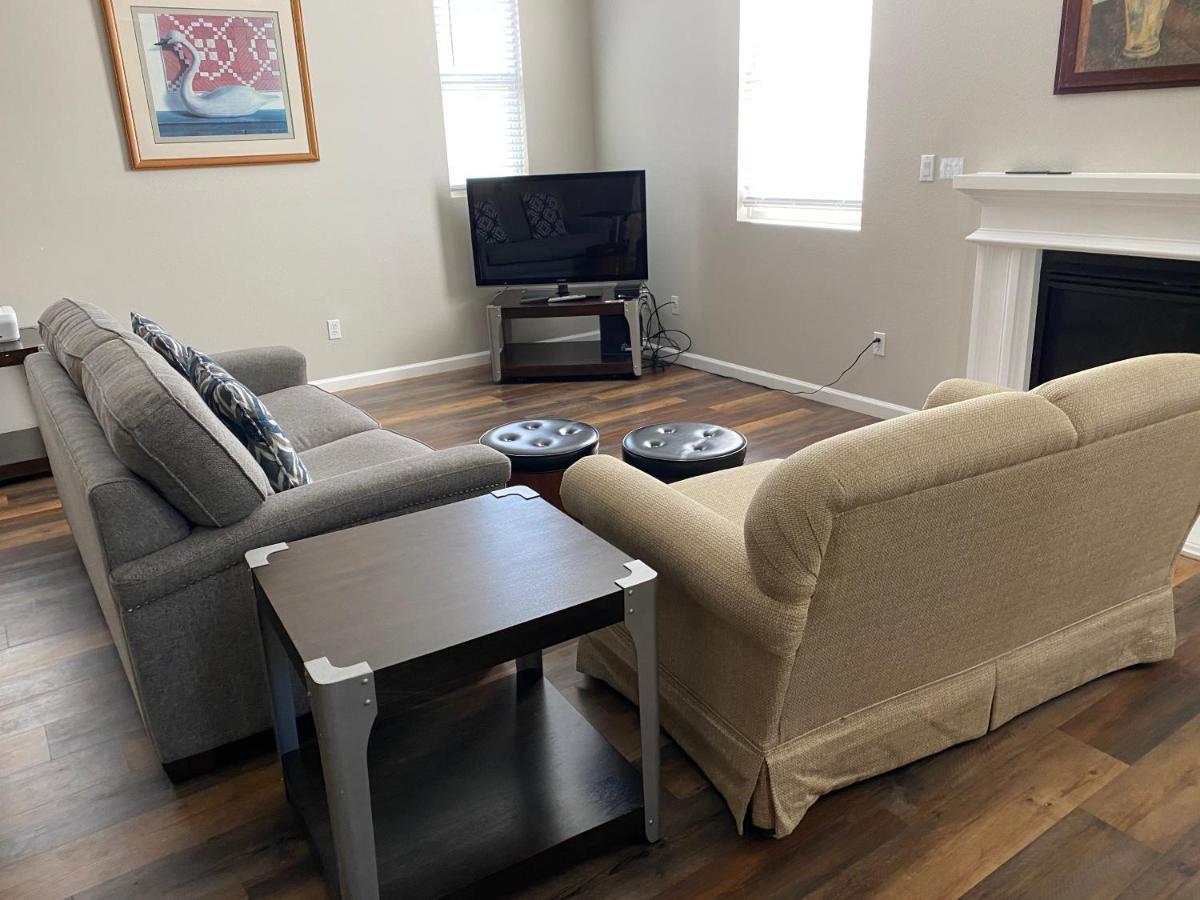 Spacious 3Bd,2Ba, Ideal For Families! サンタローザ エクステリア 写真