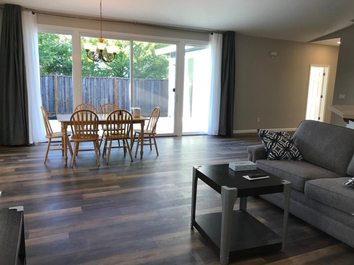 Spacious 3Bd,2Ba, Ideal For Families! サンタローザ エクステリア 写真